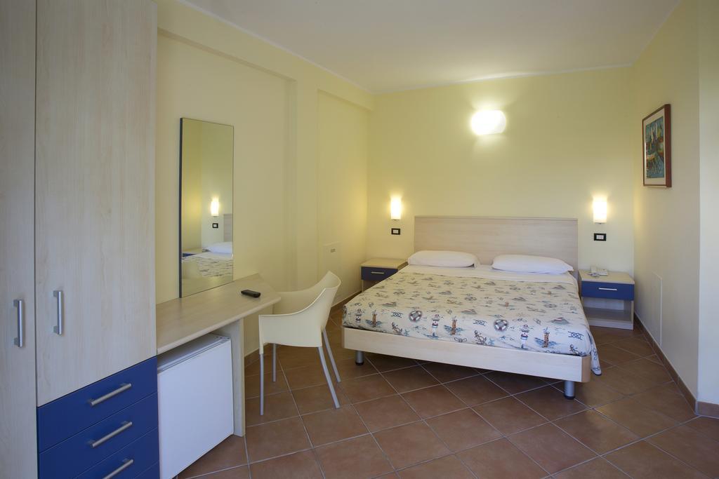 Hotel Vila Bahia Numana Ngoại thất bức ảnh
