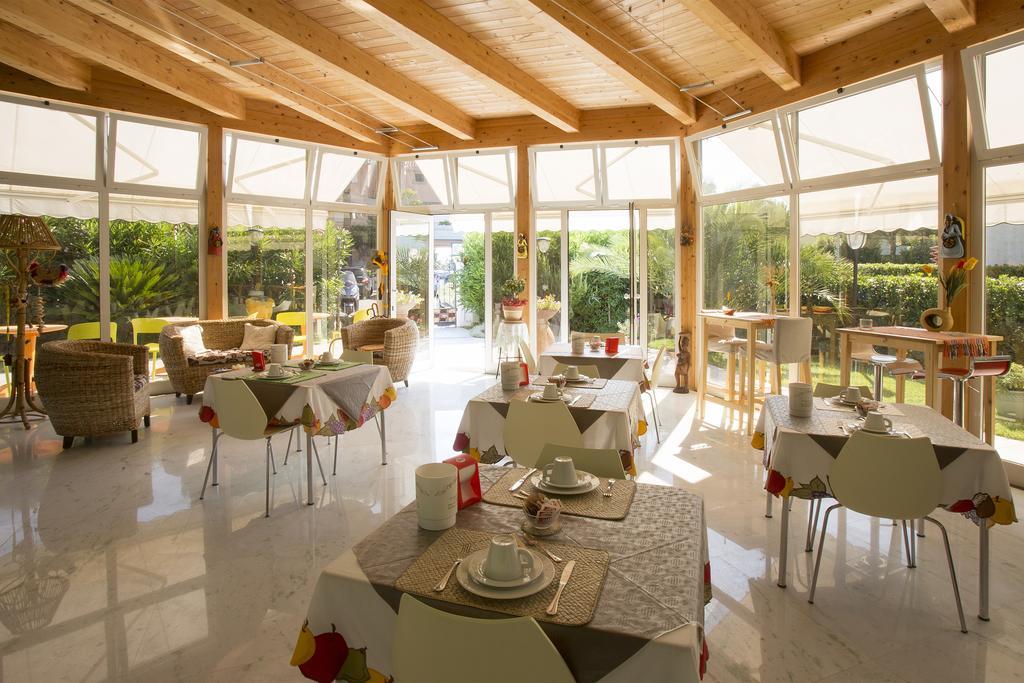 Hotel Vila Bahia Numana Ngoại thất bức ảnh